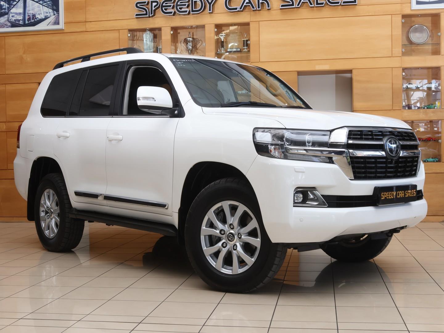 2020 Toyota Land Cruiser 200 4.5D-4D V8 VX-R — main view