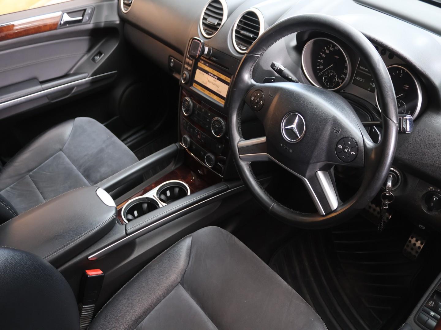 2010 Mercedes-Benz ML ML350CDI image 10
