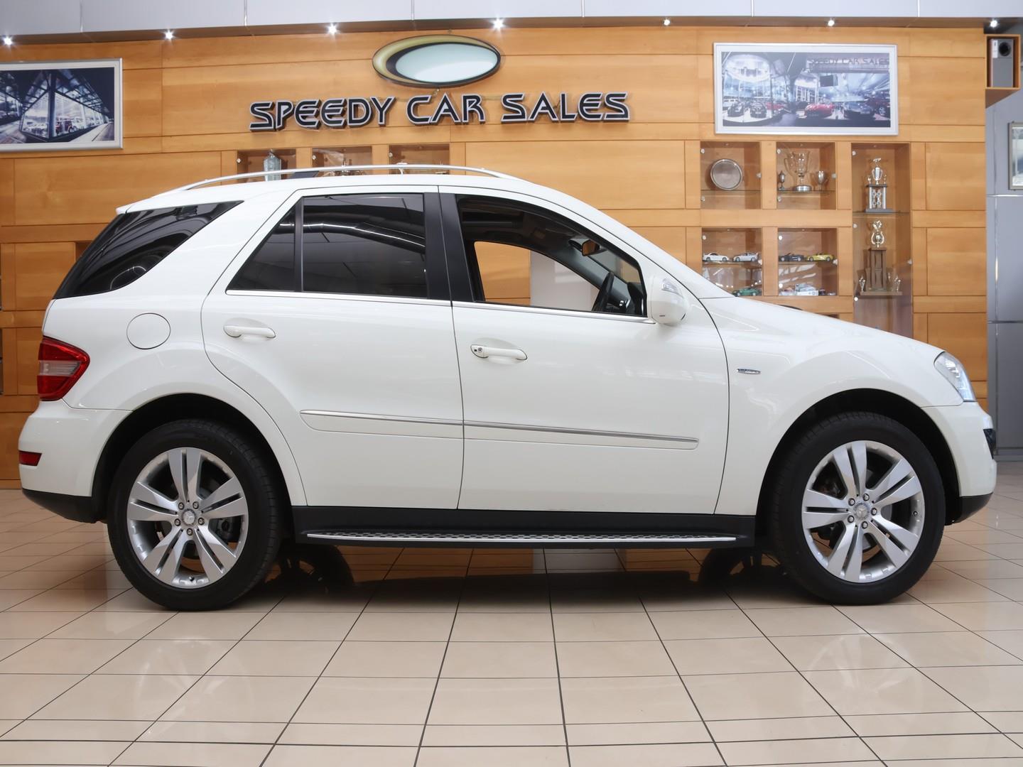 2010 Mercedes-Benz ML ML350CDI image 2