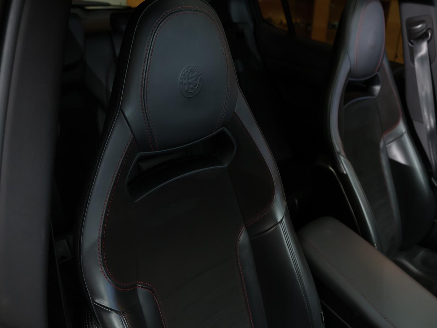 2021 Alfa Romeo Stelvio Quadrifoglio Q4 image 5