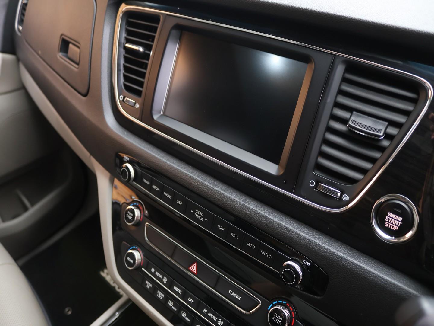 2020 Kia Grand Sedona 2.2CRDi SXL image 10