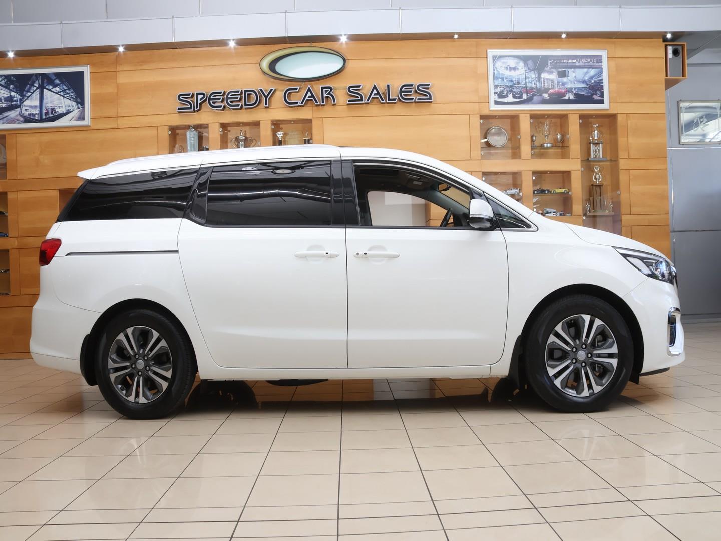2020 Kia Grand Sedona 2.2CRDi SXL image 2