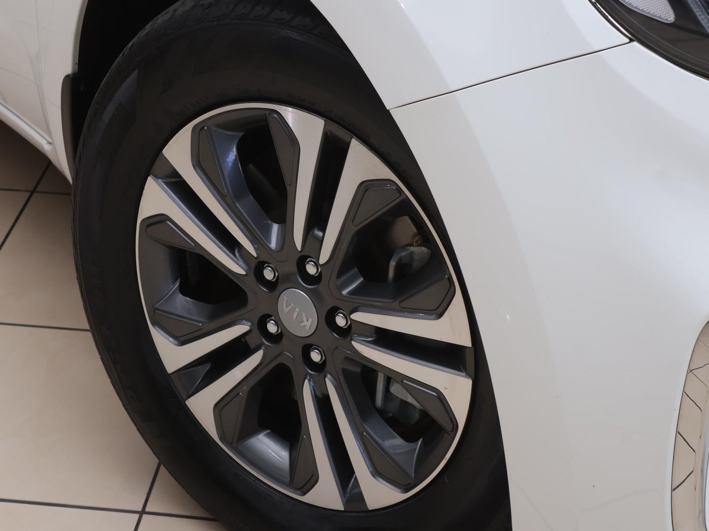 2021 Kia Grand Sedona 2.2CRDi SXL image 4