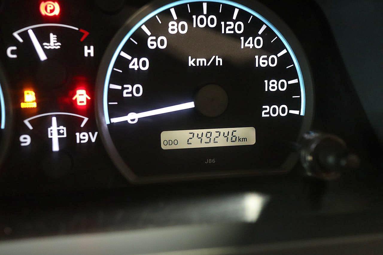 2020 Toyota Land Cruiser 79 4.5D-4D LX V8 Double Cab image 10