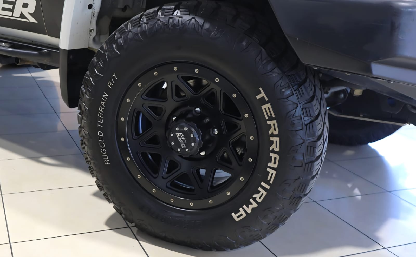 2020 Toyota Land Cruiser 79 4.5D-4D LX V8 Double Cab image 5