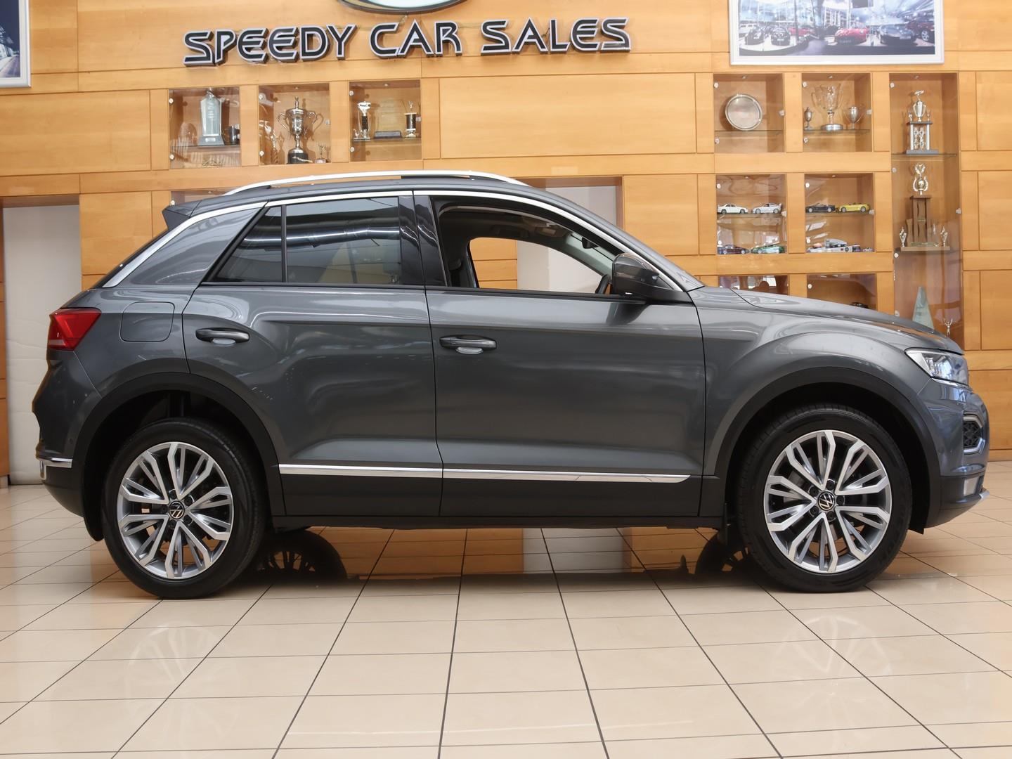 2021 Volkswagen T-Roc 2.0TSI 140kW 4Motion Design image 2