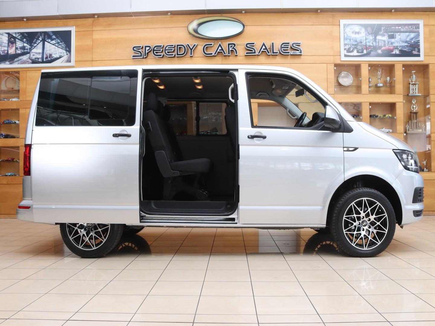 Volkswagen Kombi - Image 17