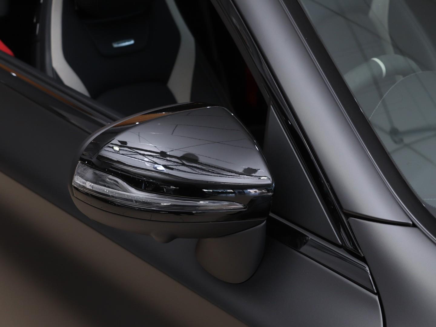 Mercedes-AMG C-Class - Image 7