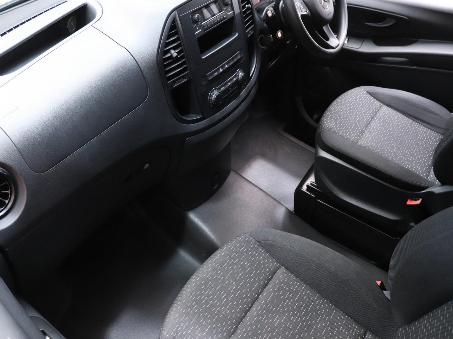 Mercedes-Benz Vito - Image 11