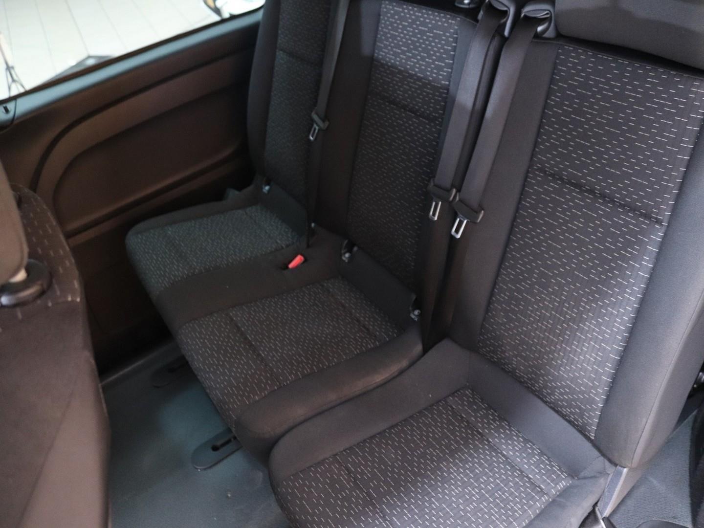 Mercedes-Benz Vito - Image 12