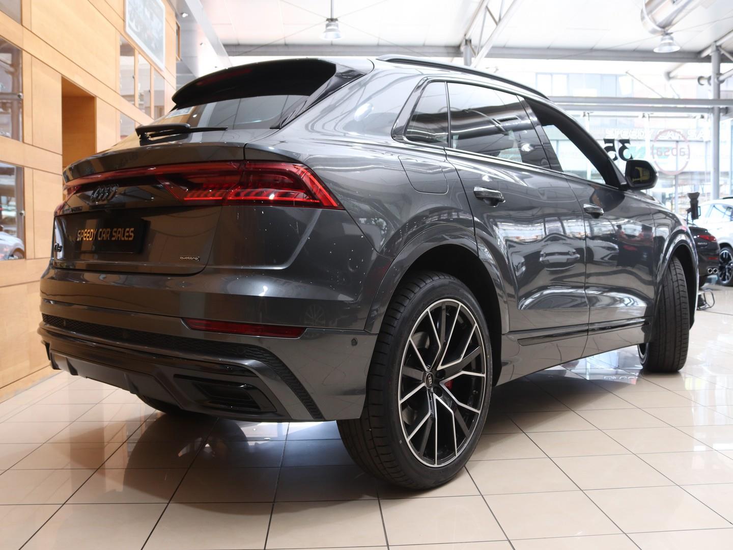 Audi Q8 - Image 15