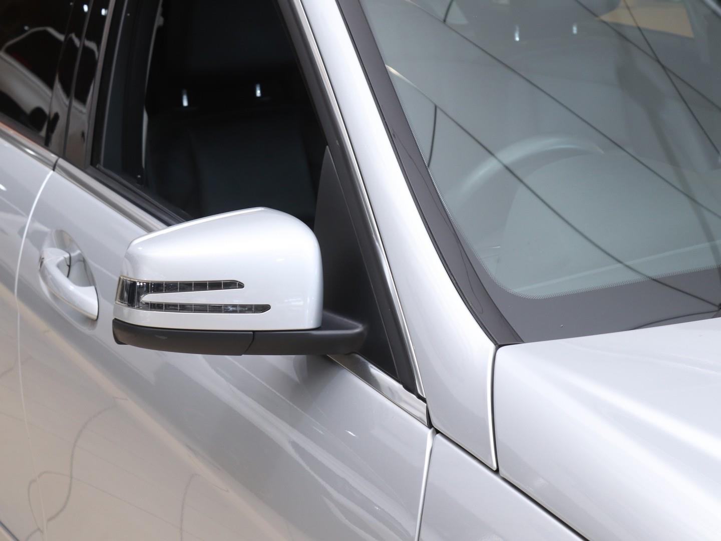 Mercedes-Benz C-Class - Image 7