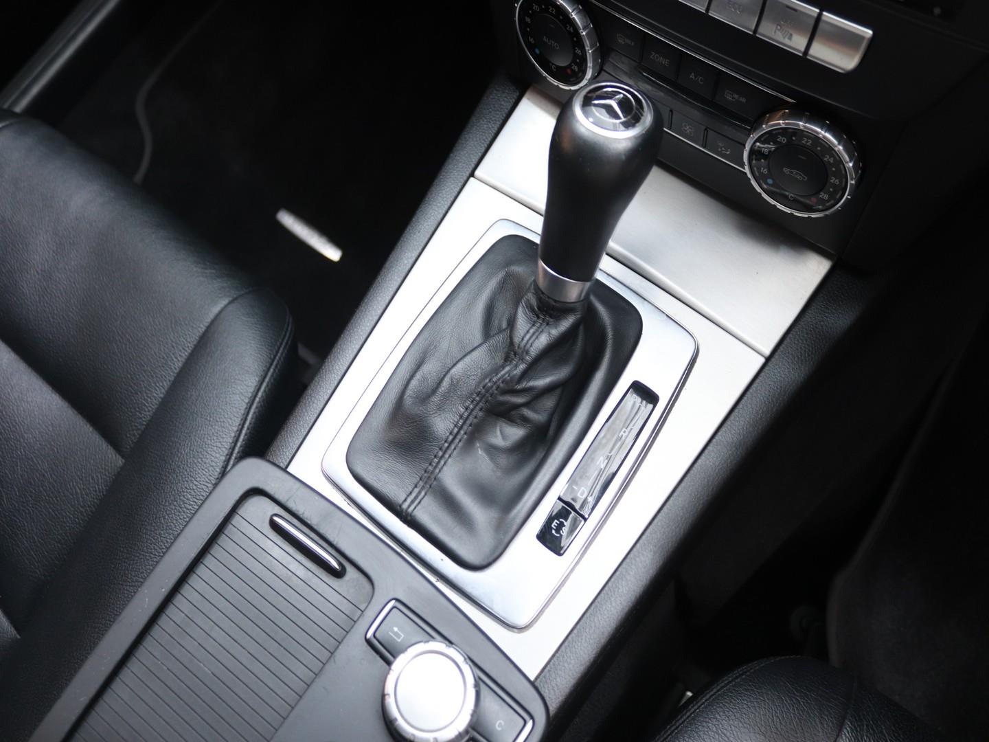 Mercedes-Benz C-Class - Image 11