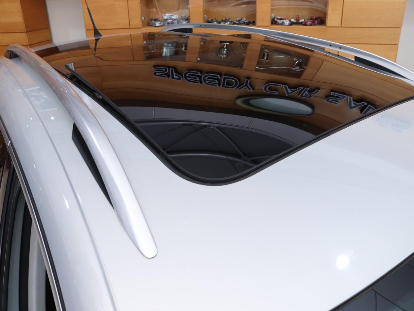 Volkswagen Tiguan - Image 8