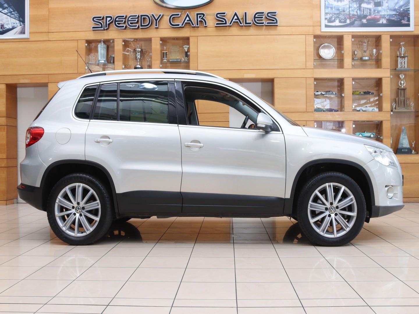 Volkswagen Tiguan - Image 16