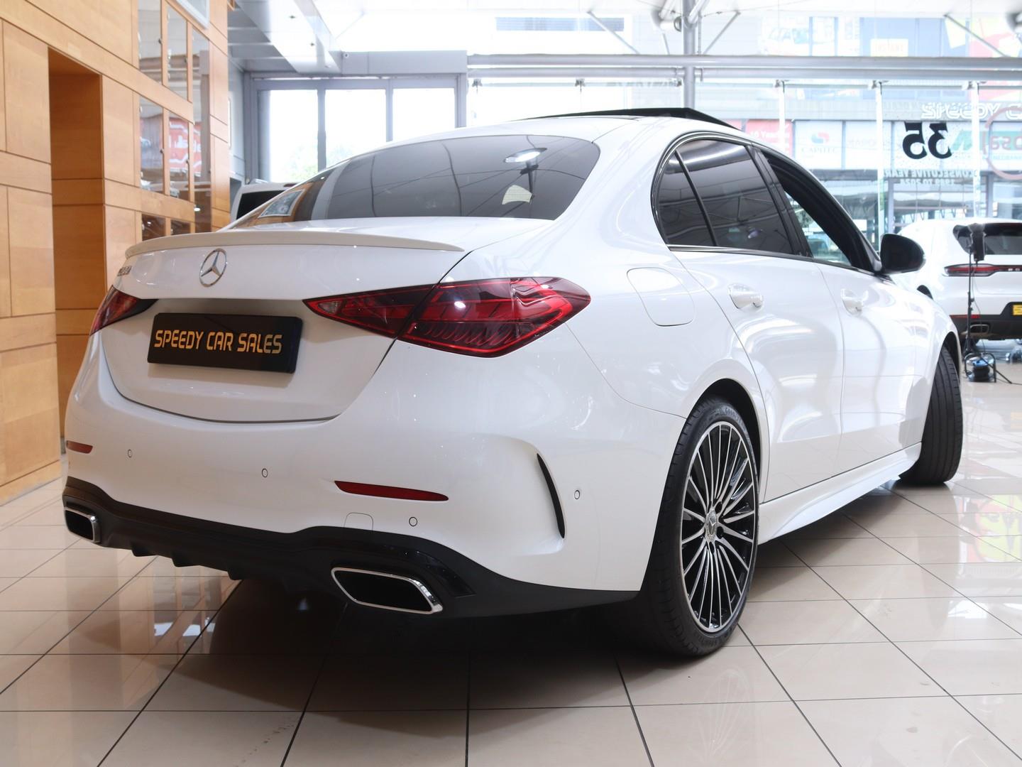 Mercedes-Benz C-Class - Image 15