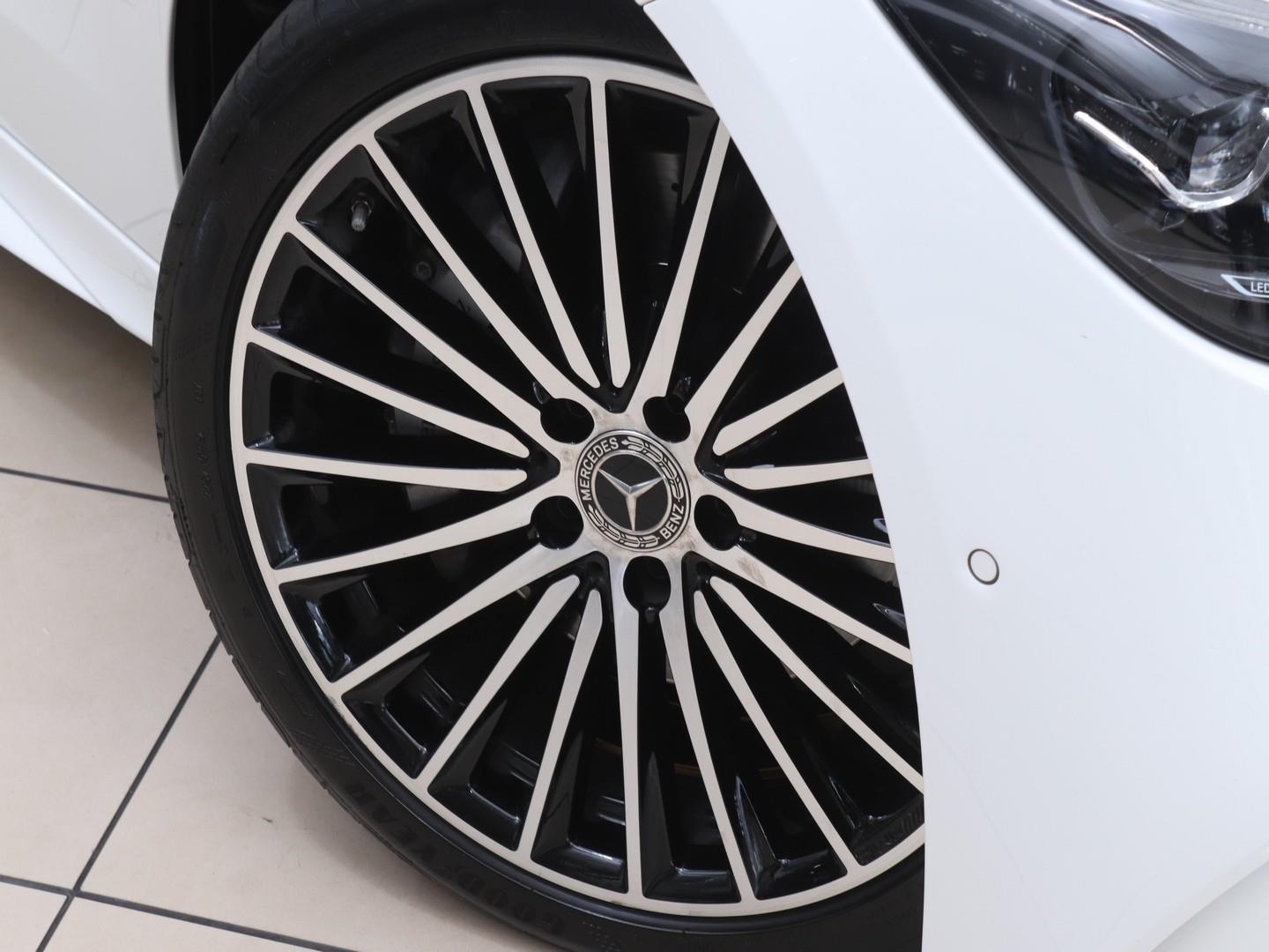 Mercedes-Benz C-Class - Image 6