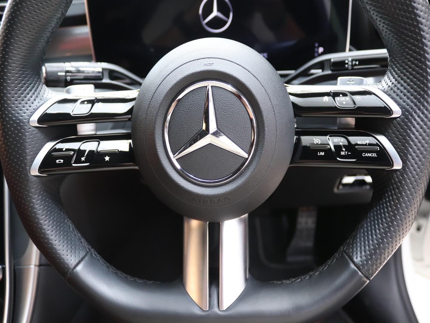 Mercedes-Benz C-Class - Image 10