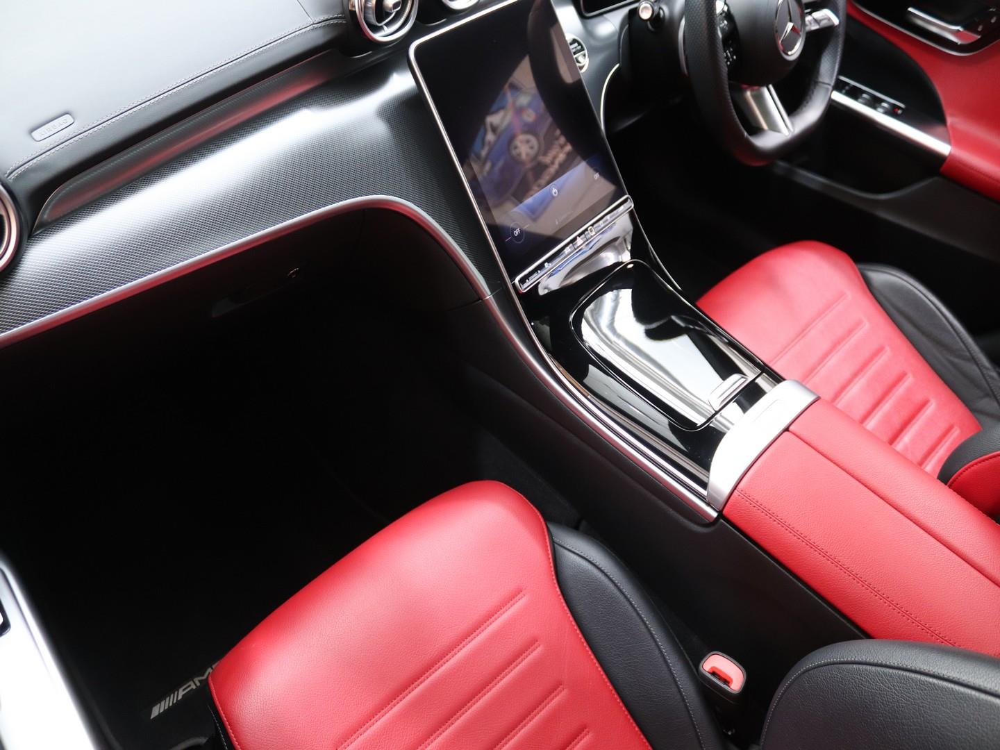 Mercedes-Benz C-Class - Image 13