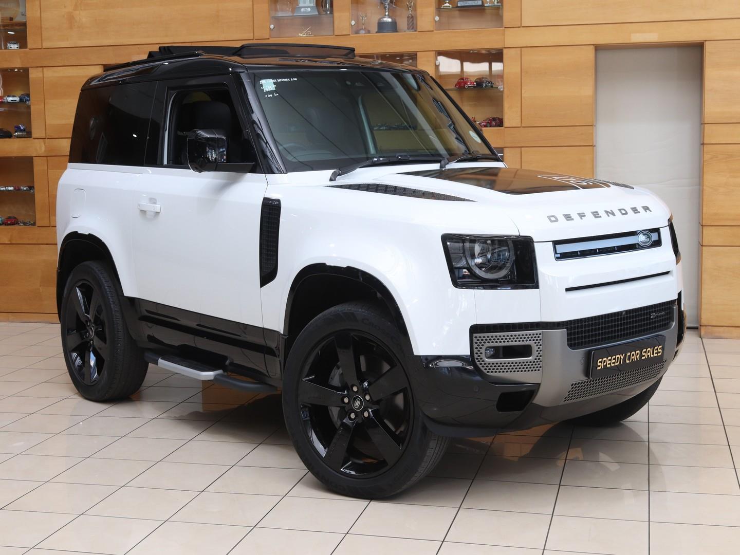 Land Rover Defender - Image 3