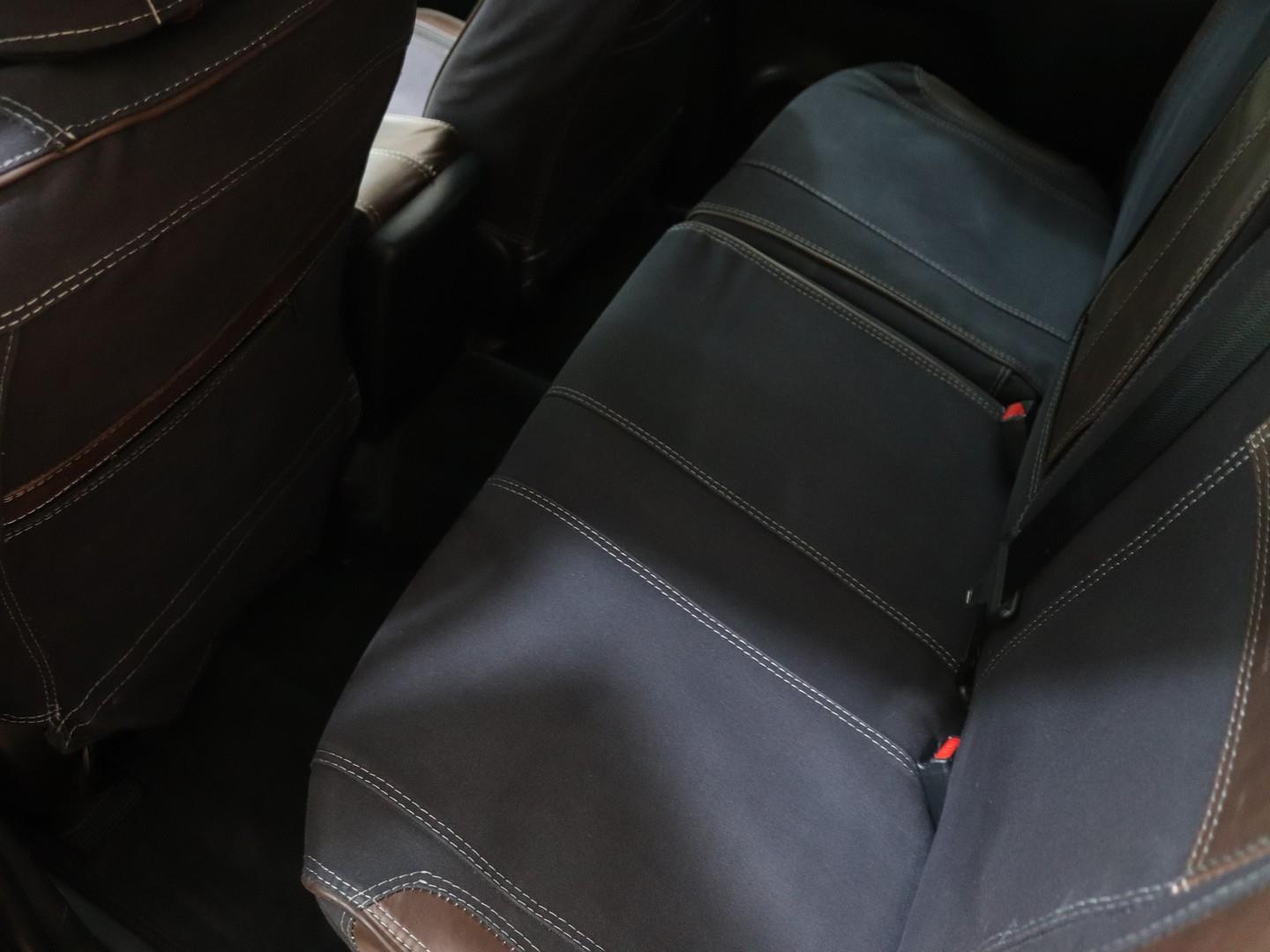 Toyota Hilux - Image 14