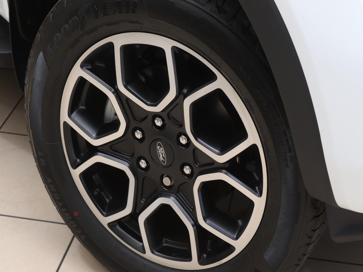 Ford Ranger - Image 6