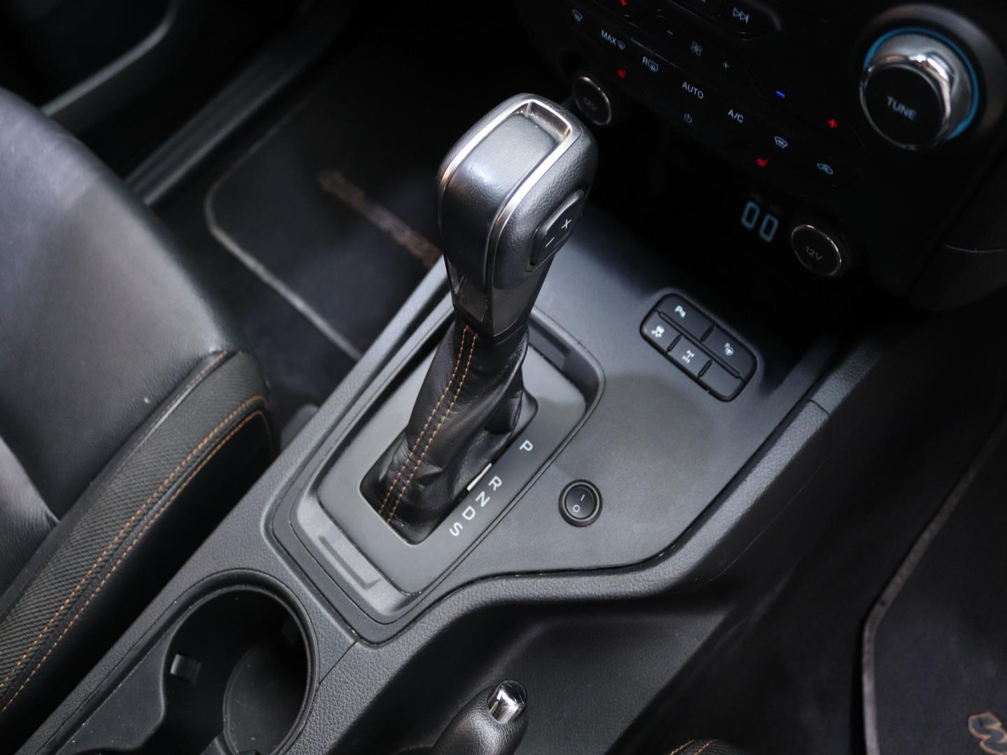 Ford Ranger - Image 11