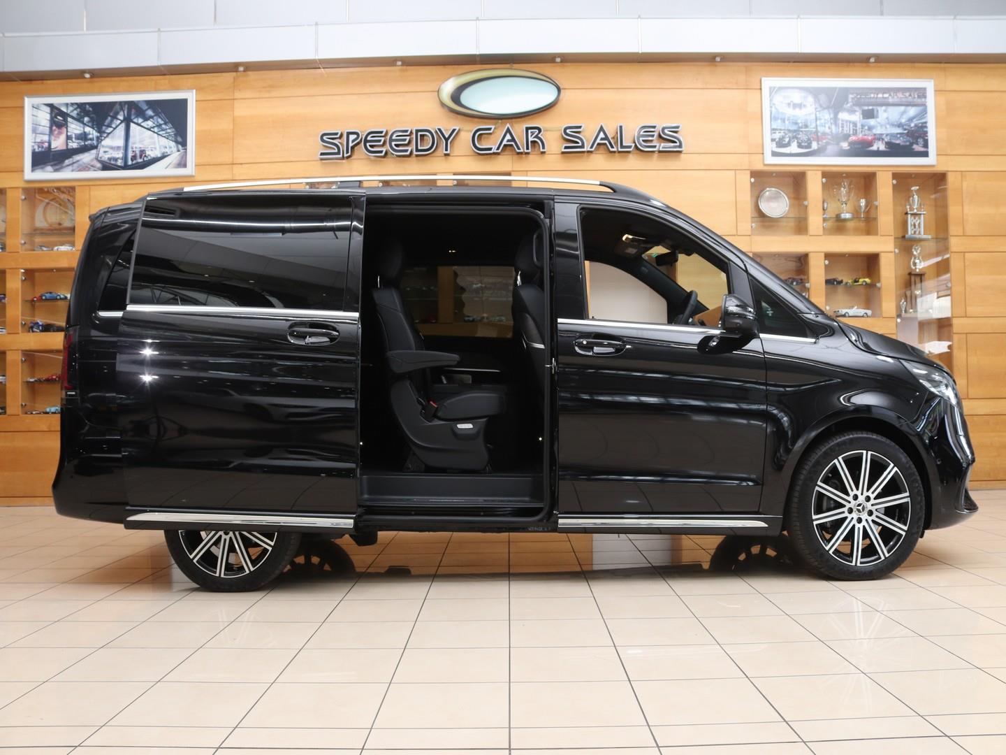 Mercedes-Benz V-Class - Image 18