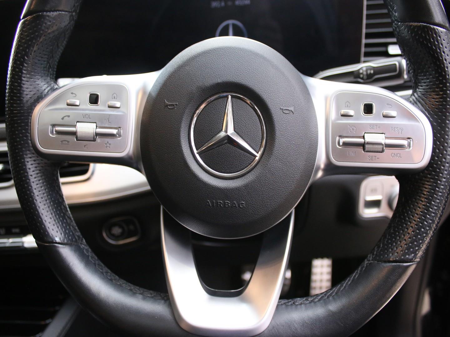 Mercedes-Benz GLE - Image 11