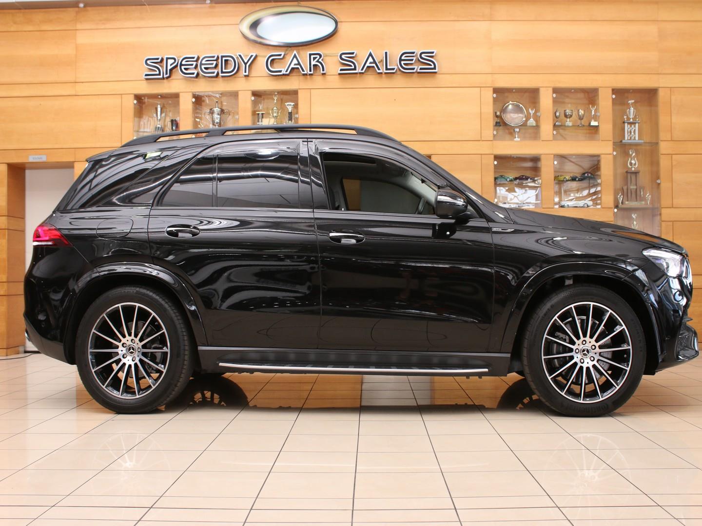 Mercedes-Benz GLE - Image 17