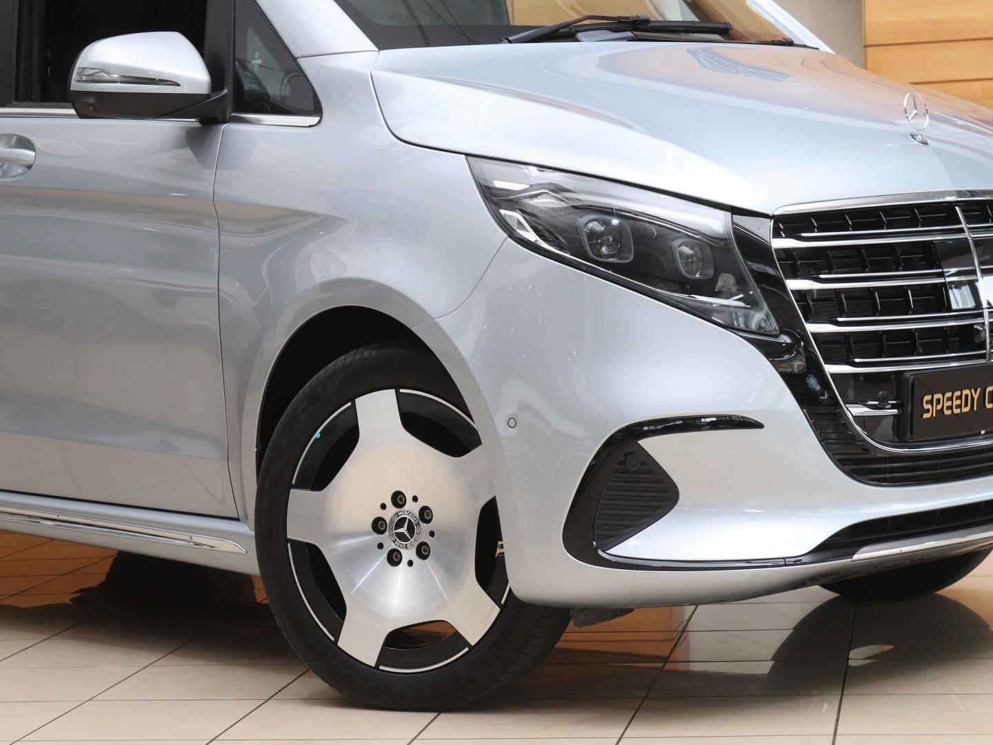 Mercedes-Benz V-Class - Image 2