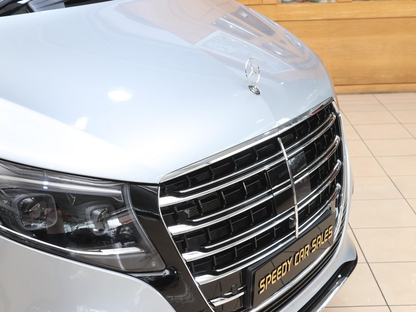 Mercedes-Benz V-Class - Image 5