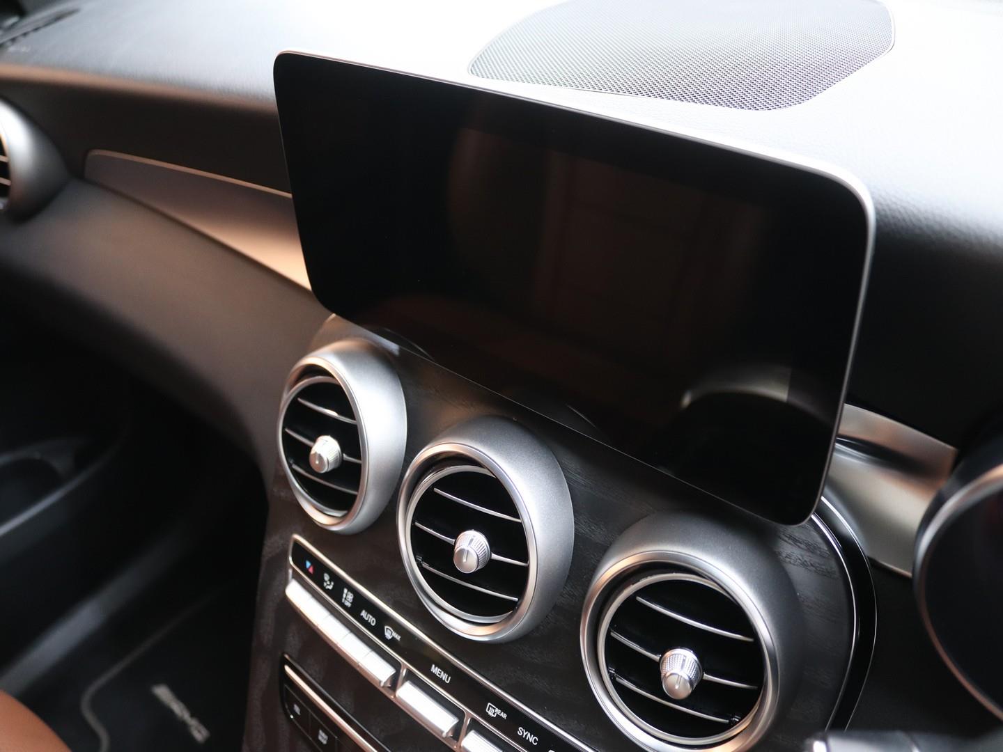 Mercedes-Benz GLC - Image 11