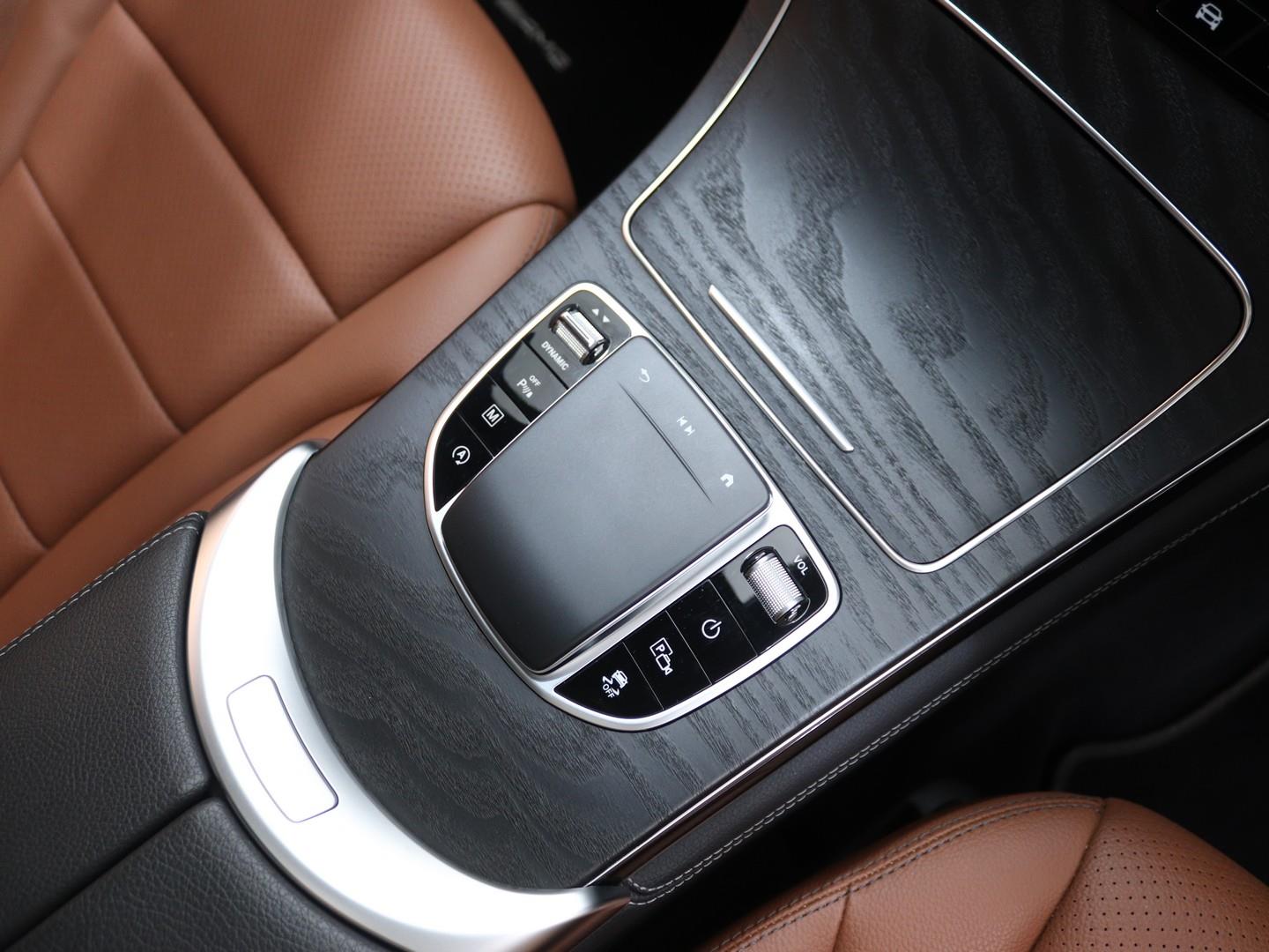 Mercedes-Benz GLC - Image 12