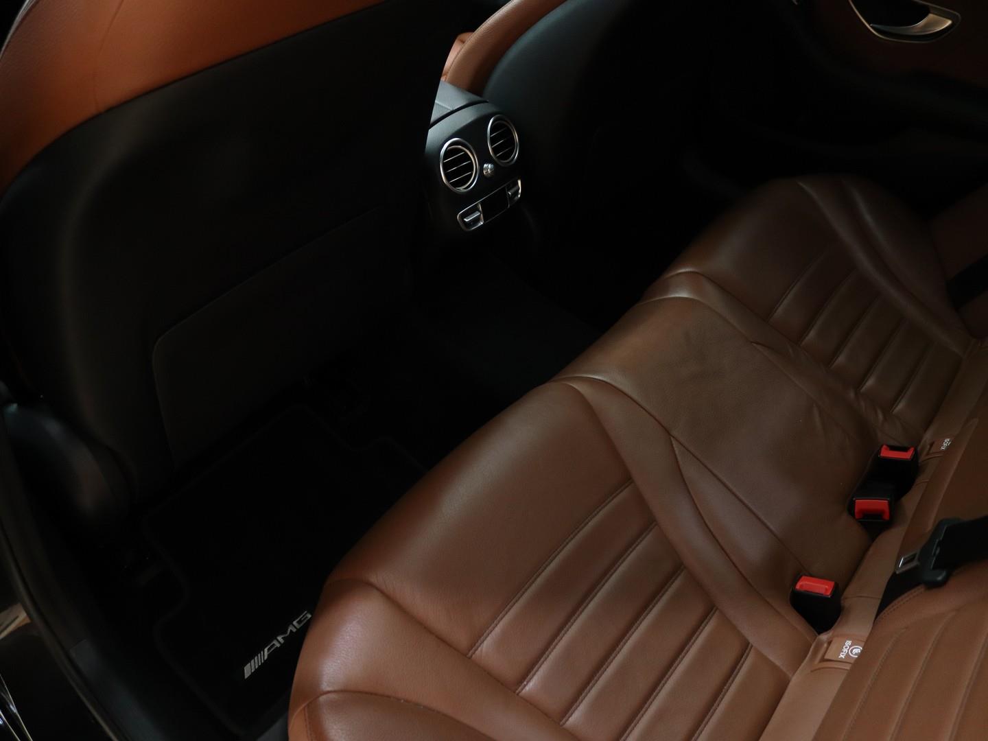 Mercedes-AMG C-Class - Image 13