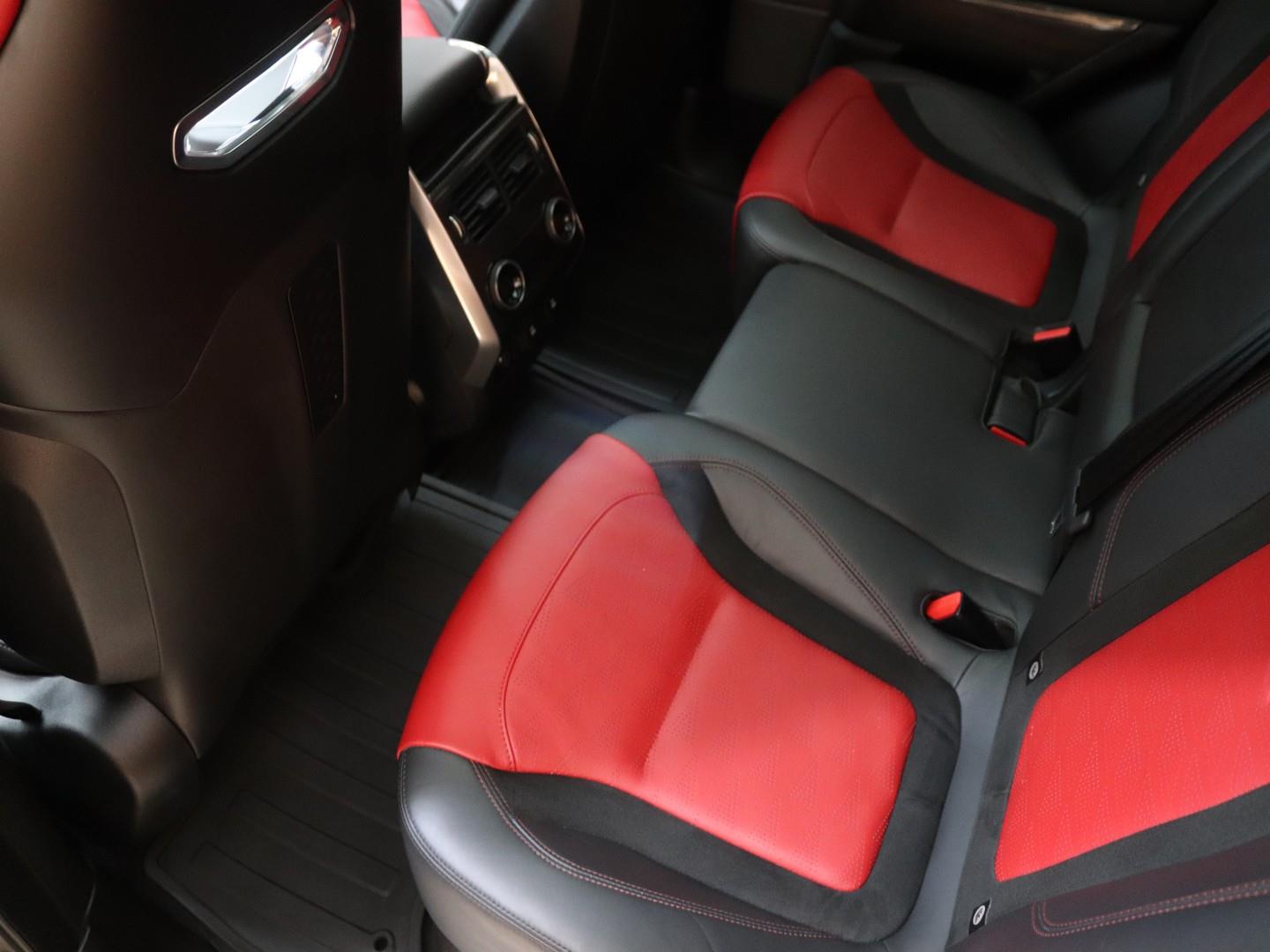 Land Rover Range Rover Sport - Image 14