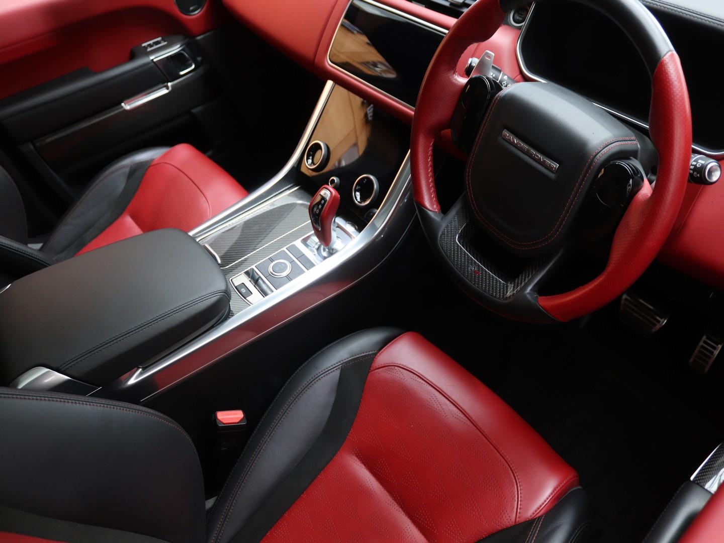 Land Rover Range Rover Sport - Image 9