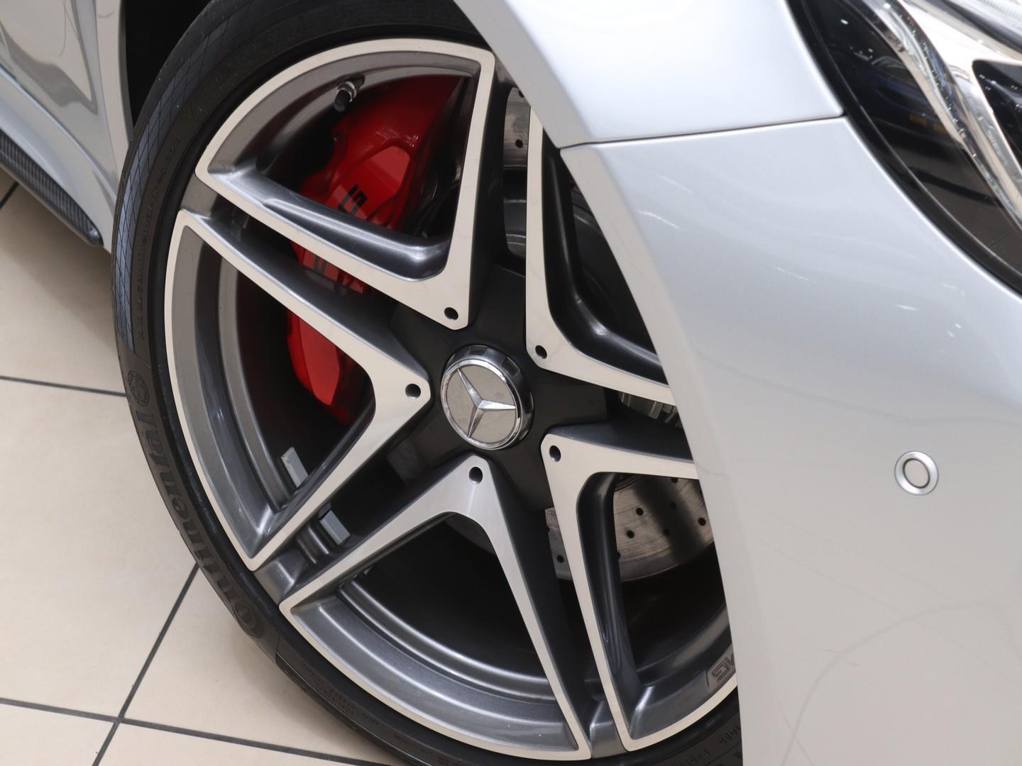 Mercedes-AMG C-Class - Image 6