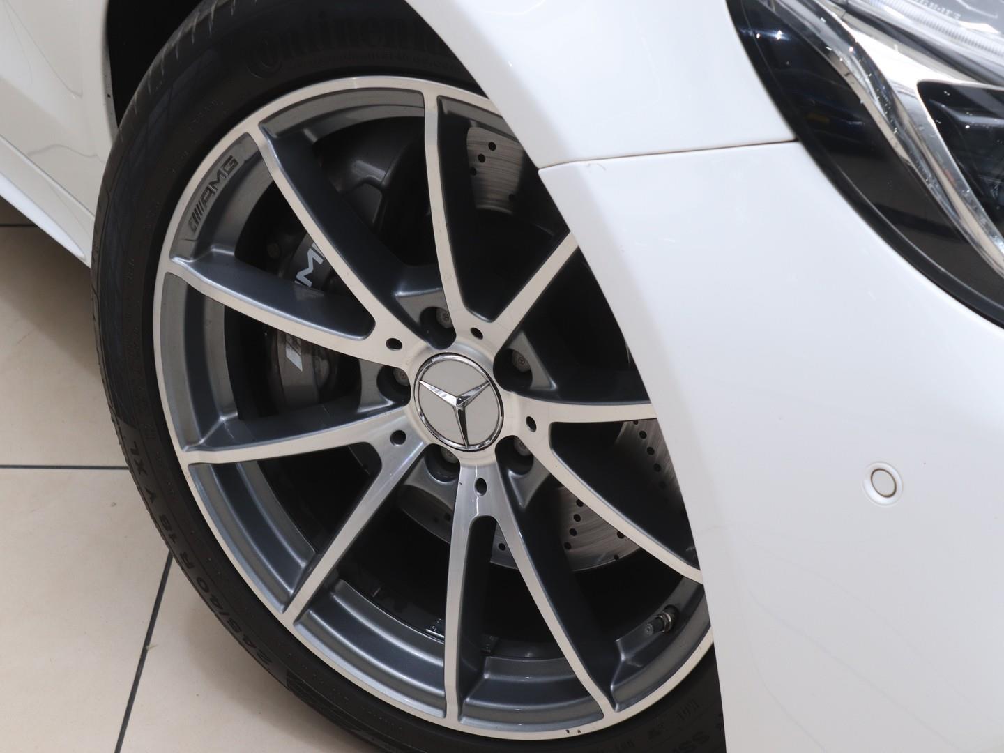 Mercedes-AMG C-Class - Image 6