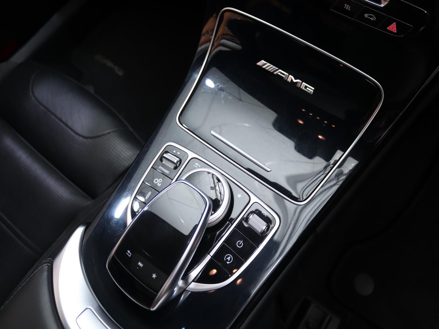 Mercedes-AMG C-Class - Image 12