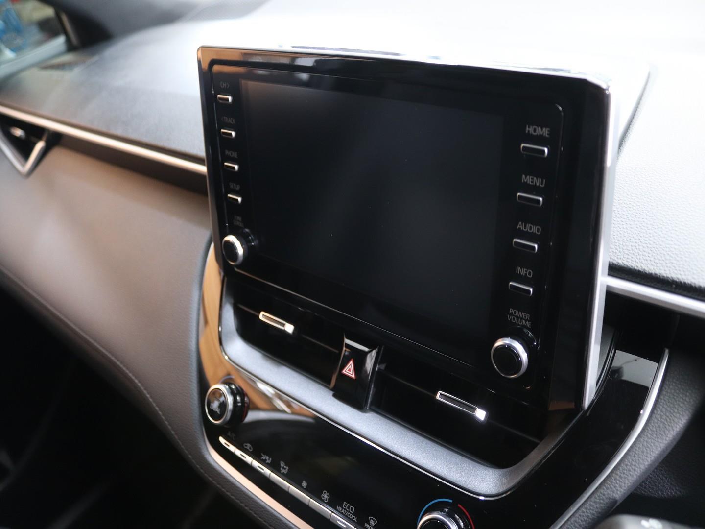 Toyota Corolla Cross - Image 10