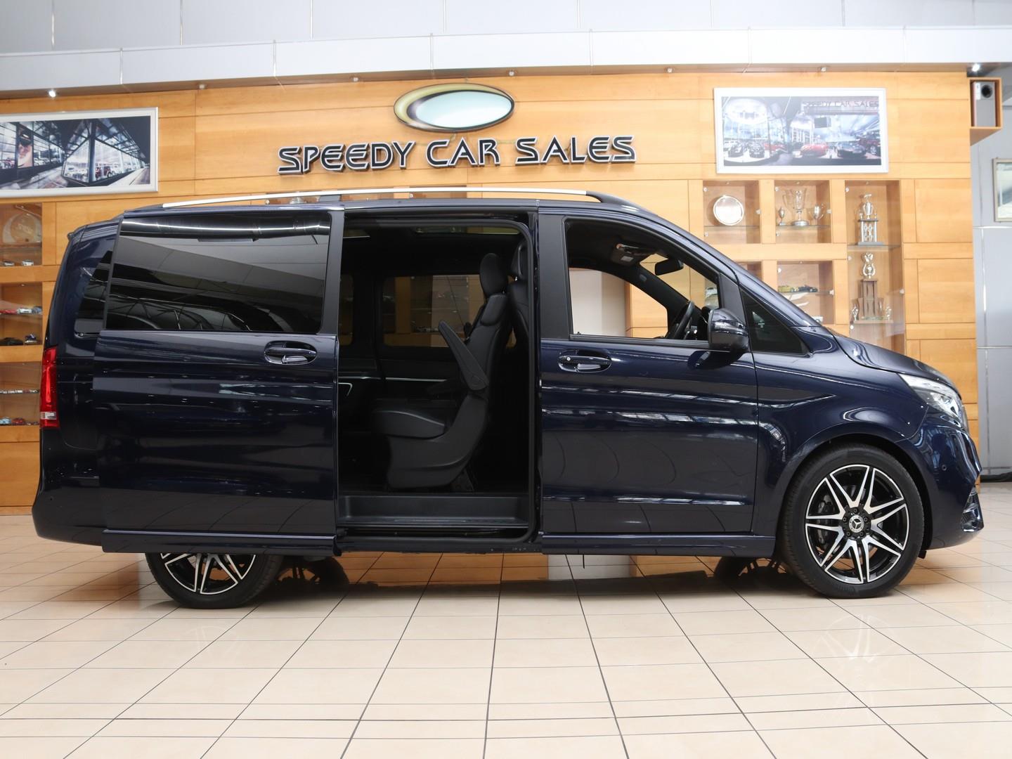 Mercedes-Benz V-Class - Image 17