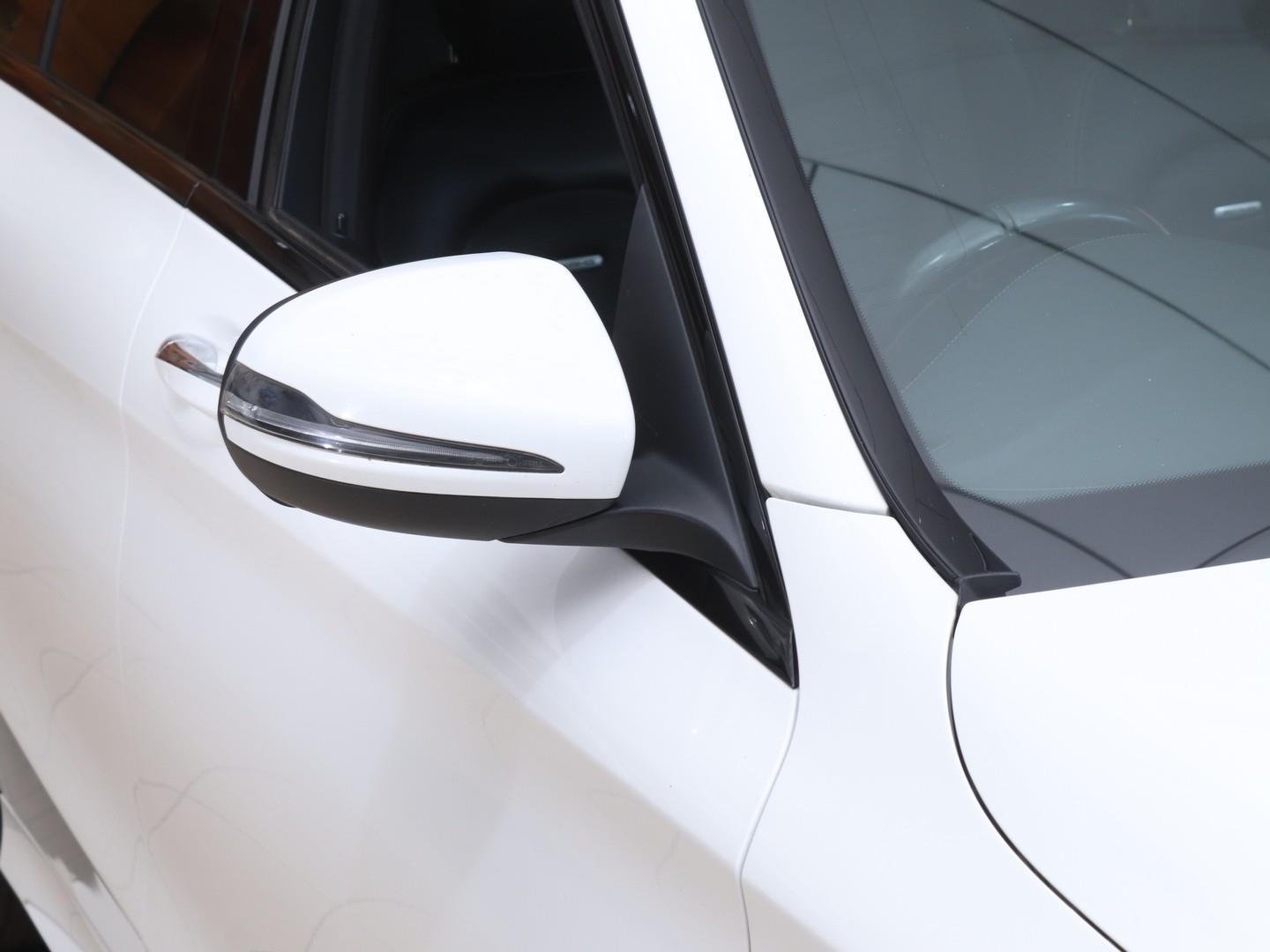 Mercedes-AMG C-Class - Image 7