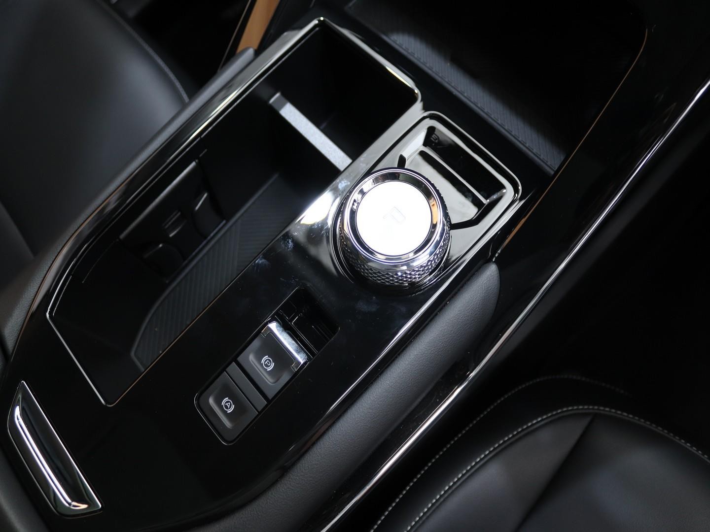 Haval H6 2.0T 4WD Super Luxury (2023) - Image 12