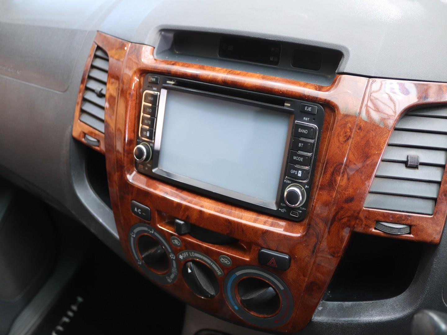 Toyota Hilux V6 4.0 Double Cab 4x4 Raider (2007) - Image 10