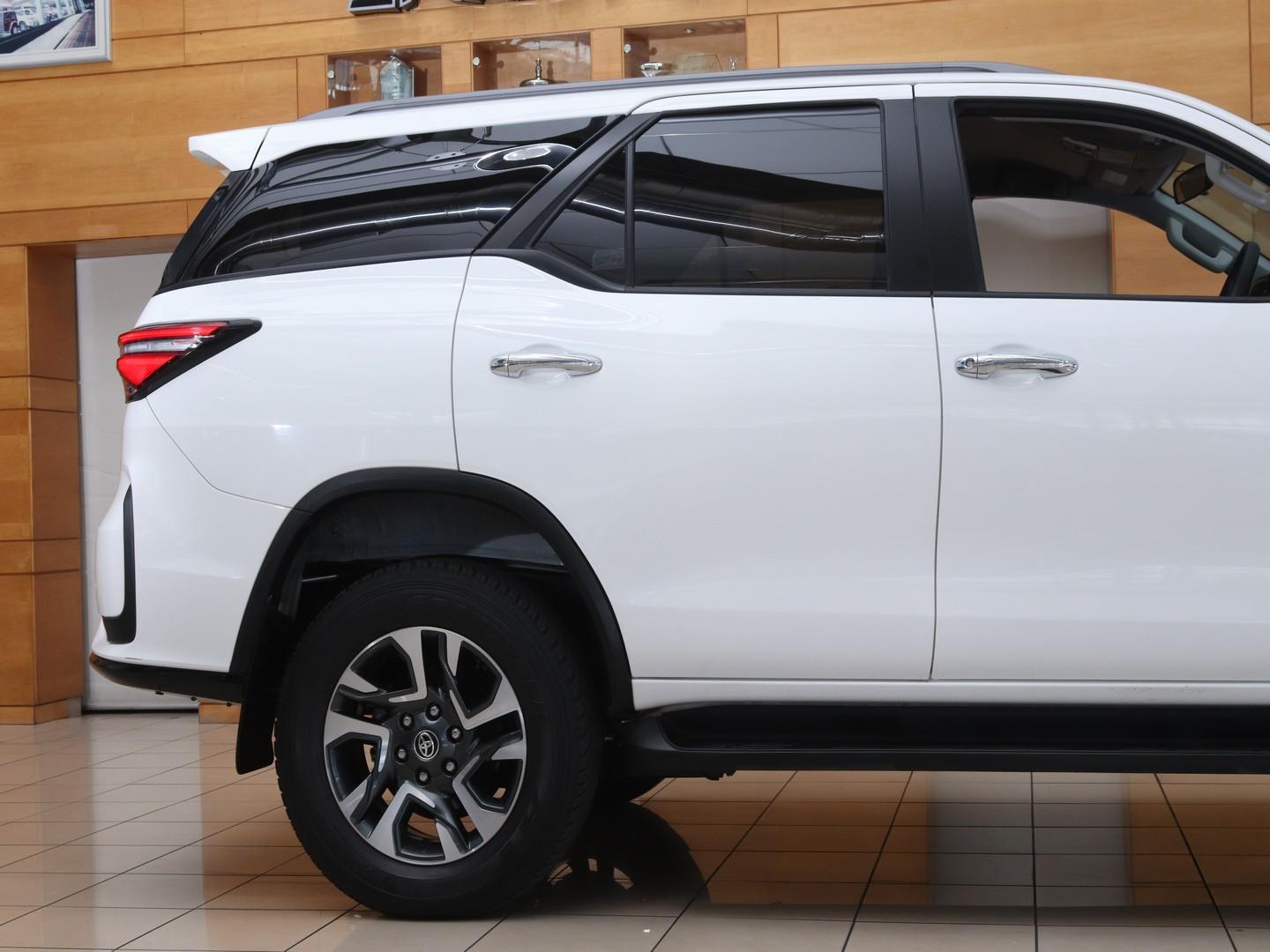 Toyota Fortuner 2.4GD-6 Auto (2025) - Image 18