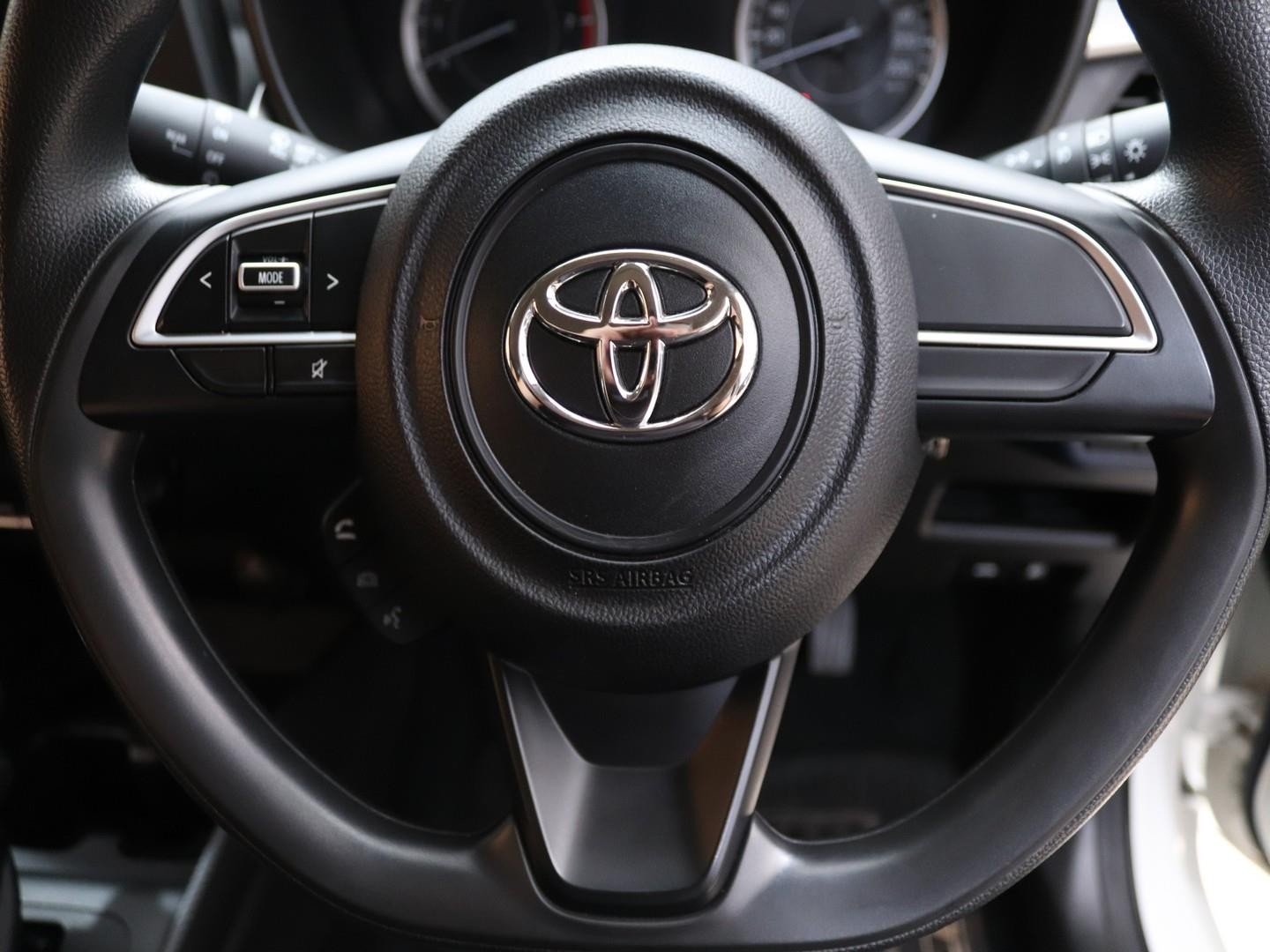 Toyota Starlet 1.5 XS Auto (2023) - Image 9