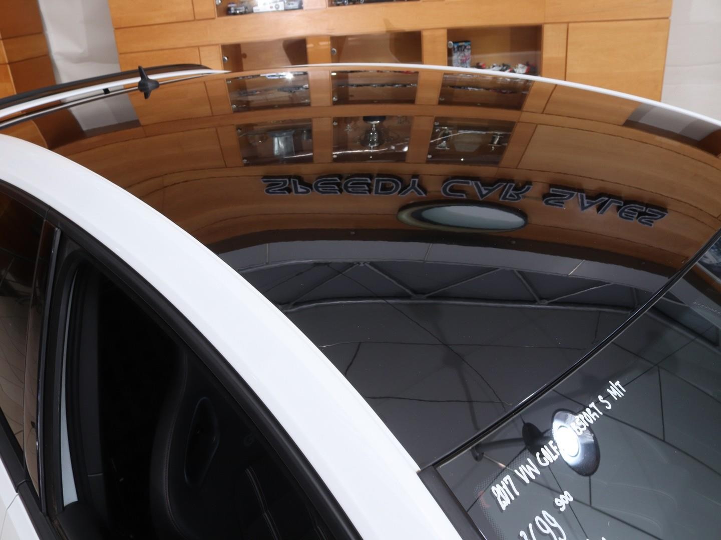 Volkswagen Golf GTI ClubSport S (2017) - Image 8