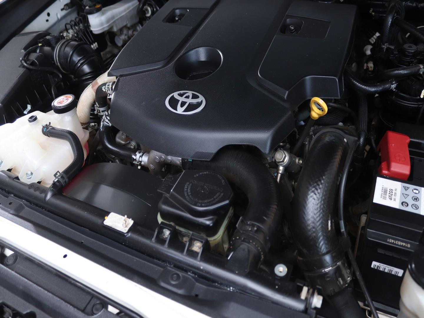 Toyota Hilux 2.4GD-6 Xtra Cab Raider Auto (2021) - Image 13