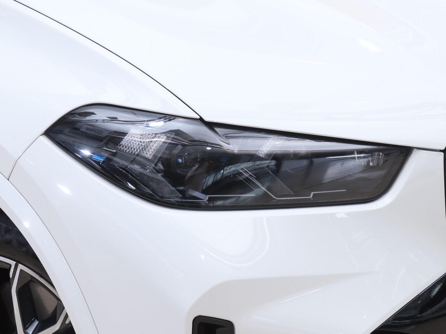 BMW X5 xDrive30d M Sport (2024) - Image 4